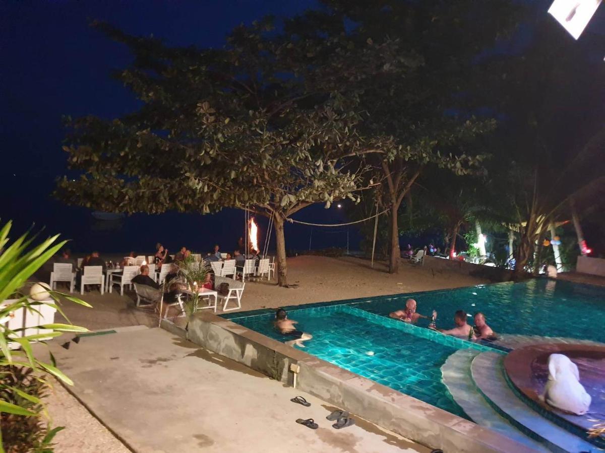 Hua Thanon  Baan Ampai Beach Hotel מראה חיצוני תמונה